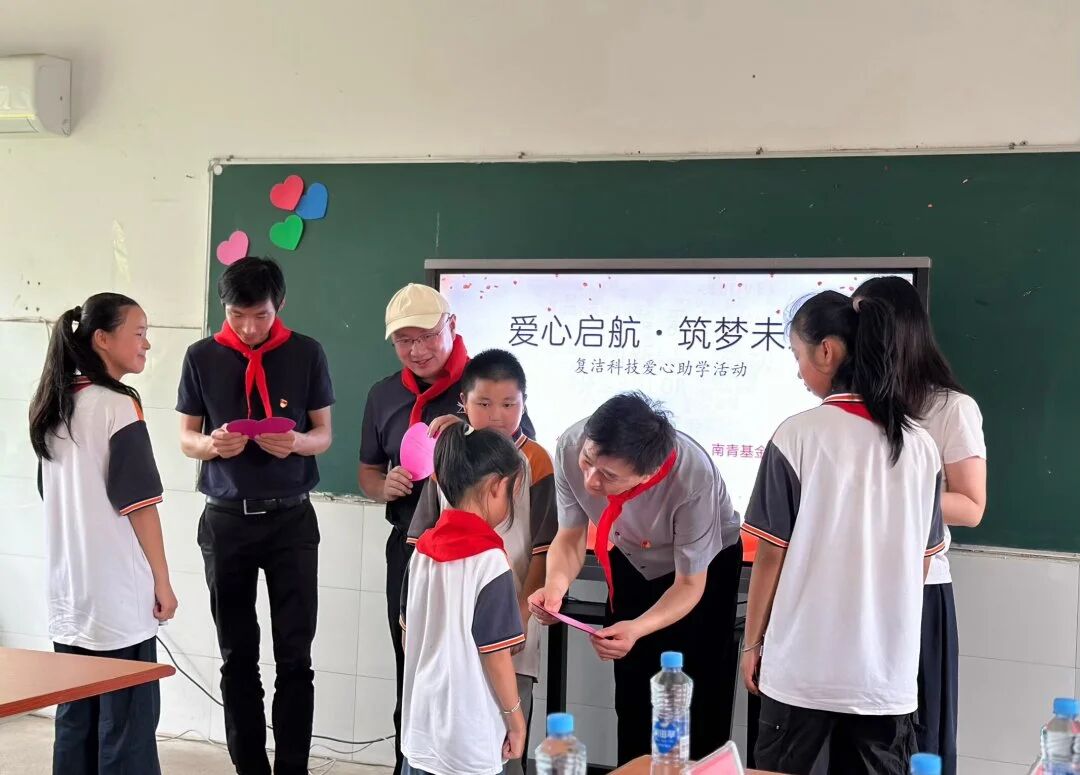 微信图片_2025-10-13_093743_946.jpg